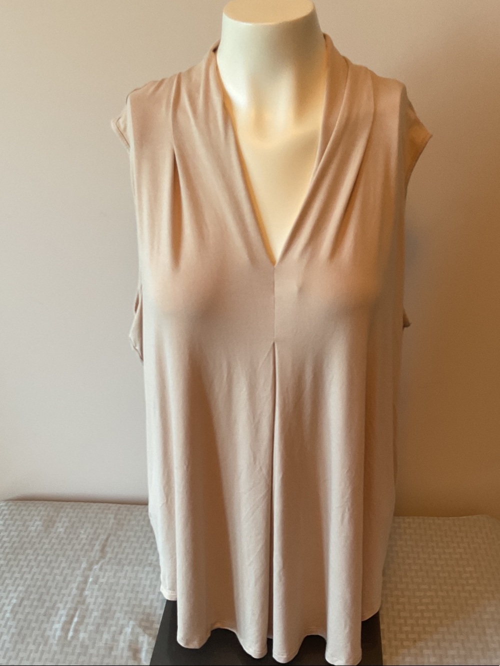 Cable & Gauge Sleeveless V-Neck Draped Camisole in Neutral Blush